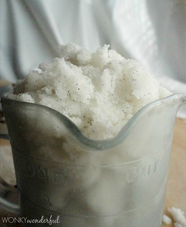 Easy Homemade Body Scrub: Vanilla Coconut - Sugar Scrub is the perfect last minute homemade gift idea! wonkywonderful.com