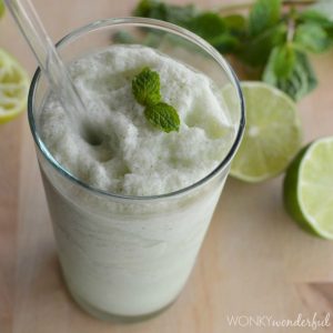 Healthy Mojito Smoothie Recipe - Lime and Mint - wonkywonderful.com