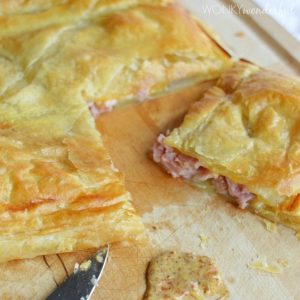 Ham and Cheese Puff Pastry Bake - Great way to use up leftover ham with puff pastry or phyllo dough - wonkywonderful.com