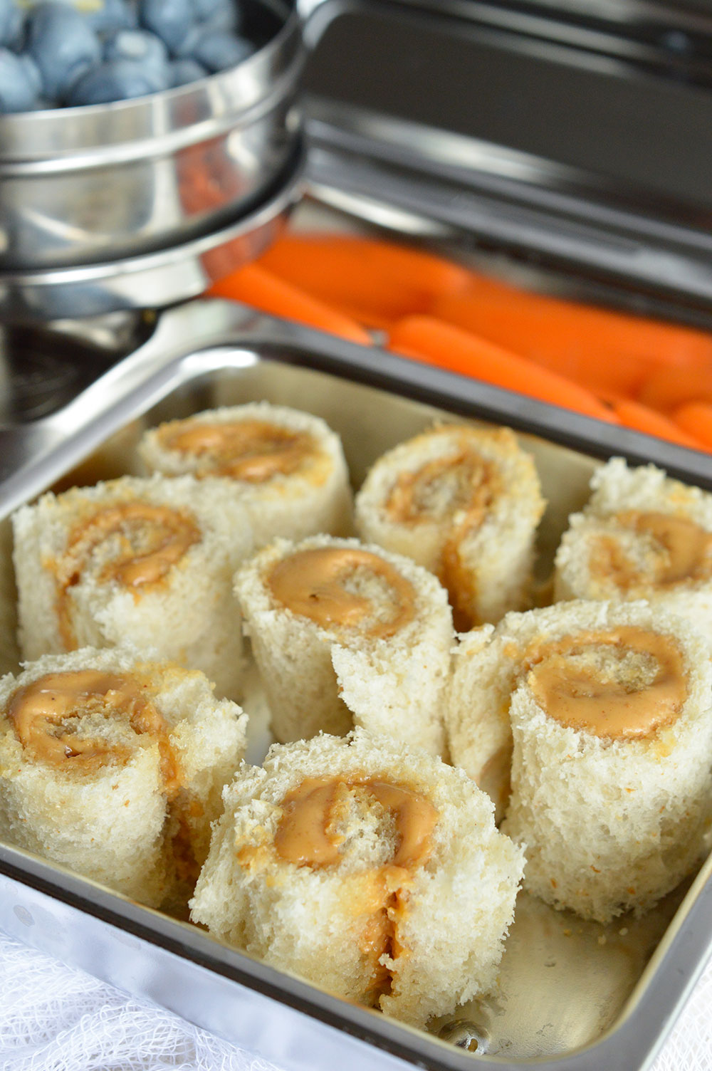 Healthy School Lunch Ideas - The kids will love this fun and flavorful lunch. But don't worry Moms; it is quick and easy too!