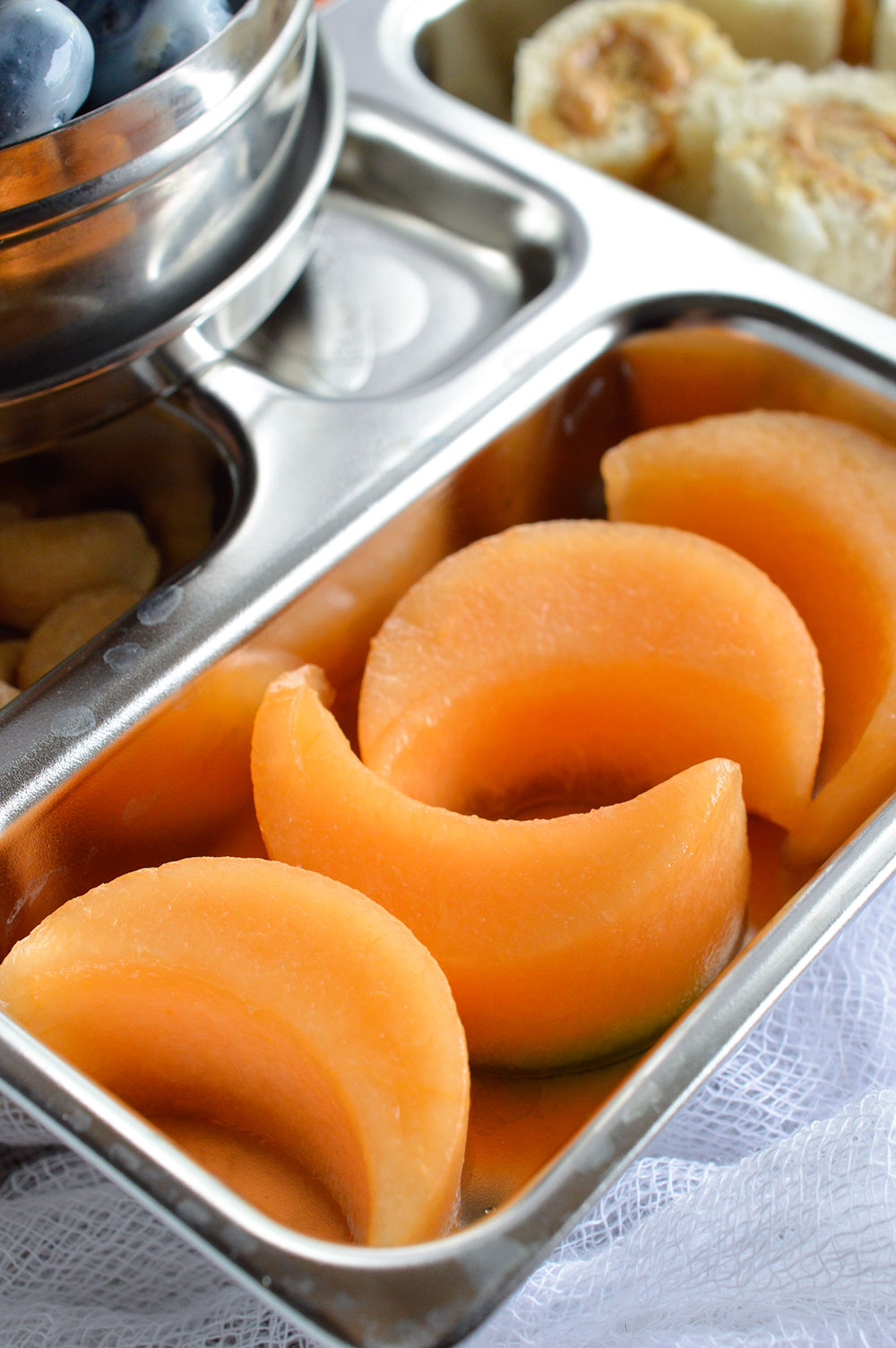Healthy School Lunch Ideas - The kids will love this fun and flavorful lunch. But don't worry Moms; it is quick and easy too!