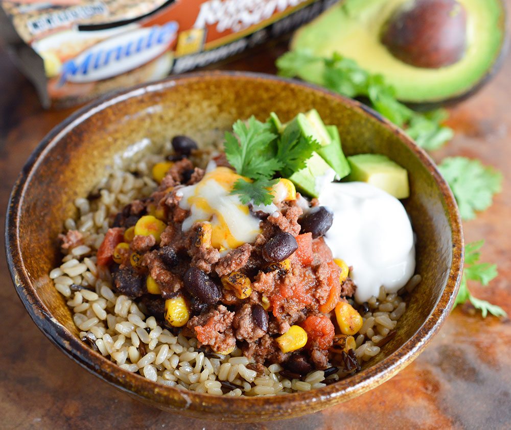 This Homemade Chipotle Bowl makes the perfect lunch or dinner. All the flavor of a chipotle taco in a rice bowl with black beans and roasted corn.