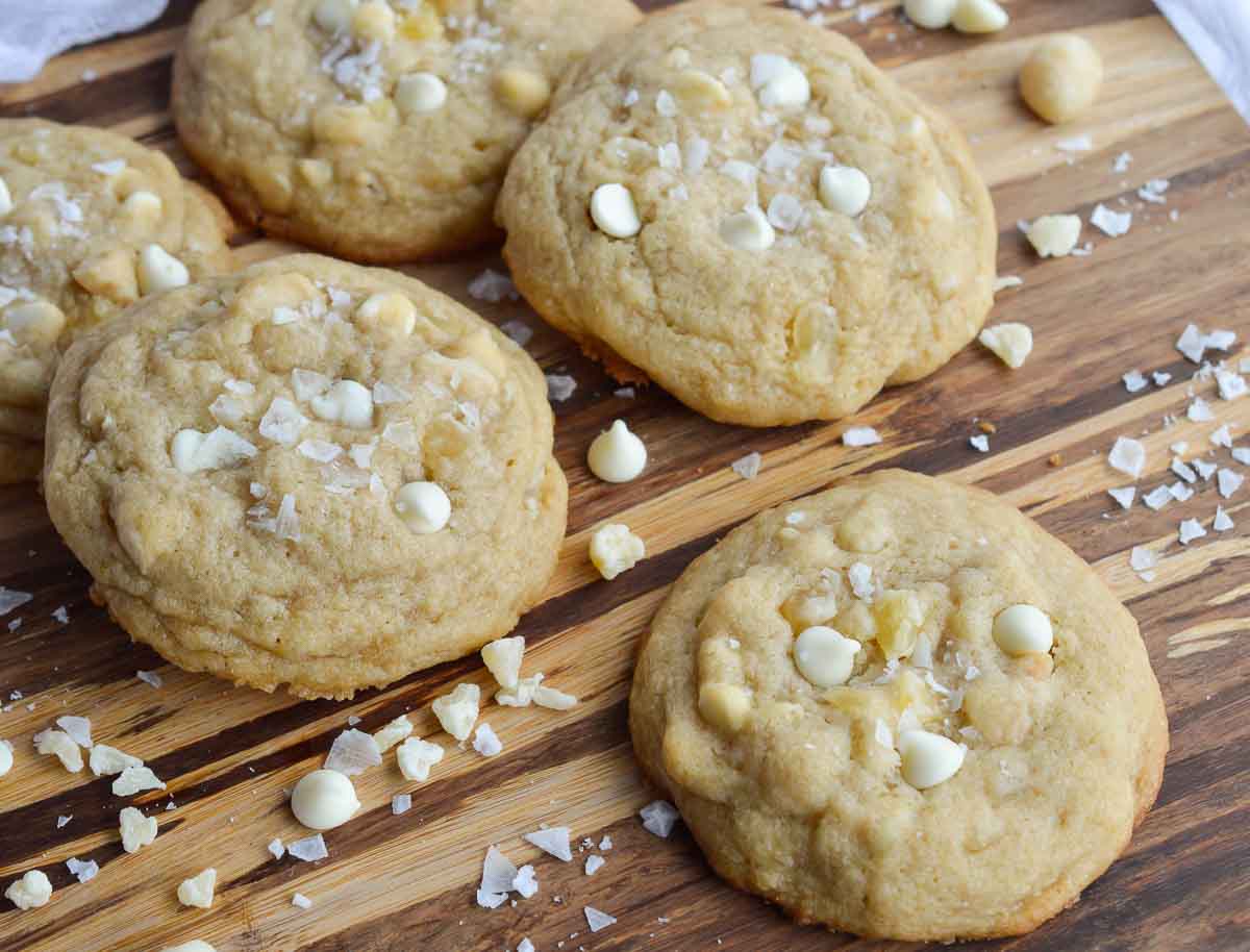 Pineapple White Chocolate Macadmia Nut Cookies