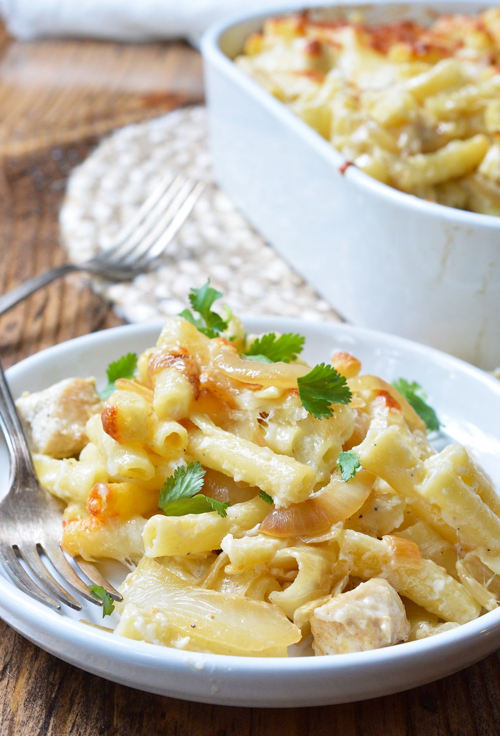 Are you looking for a nutritious dinner recipe the entire family will enjoy? This French Onion Chicken Casserole is a nice change from the usual baked casserole meals. Ziti pasta is slathered with a creamy cheese sauce then filled with chicken and caramelized onions.