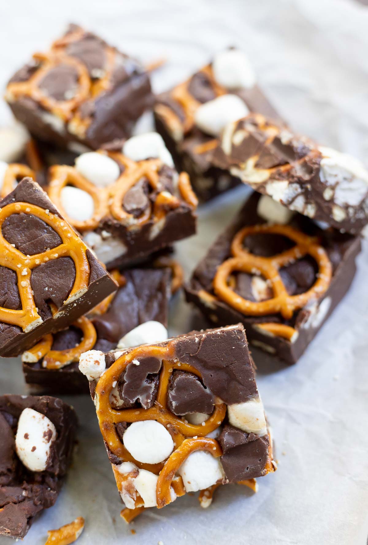 pretzel chocolate fudge cut into squares