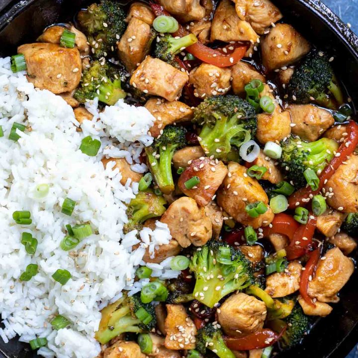 chicken broccoli and rice in pan