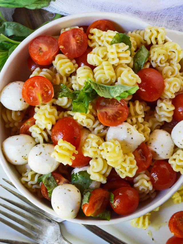 Caprese Pasta Salad