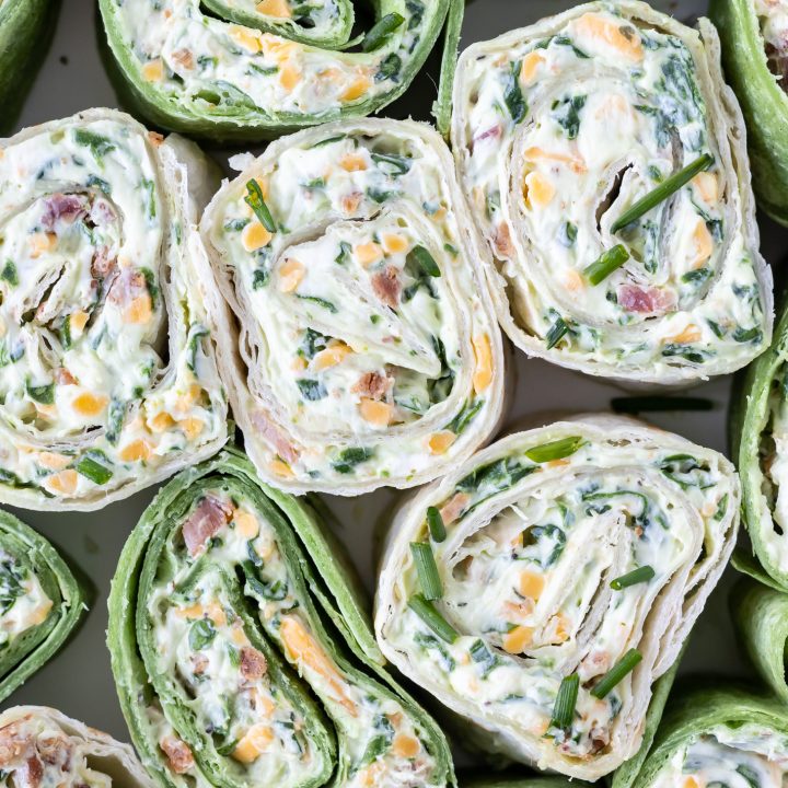prepared pinwheels with regular tortillas and spinach tortillas