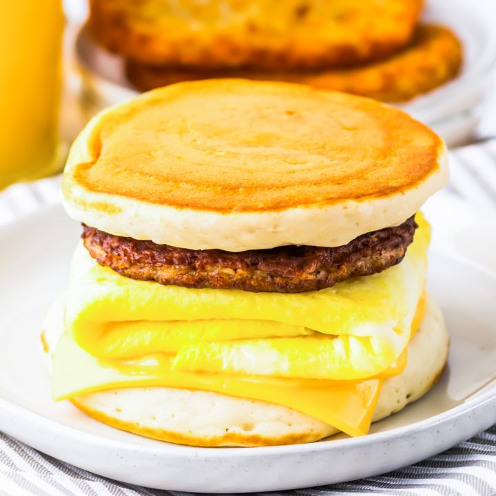 prepared breakfast sandwich on plate