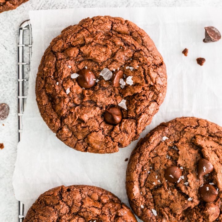 cookies on cooling rack