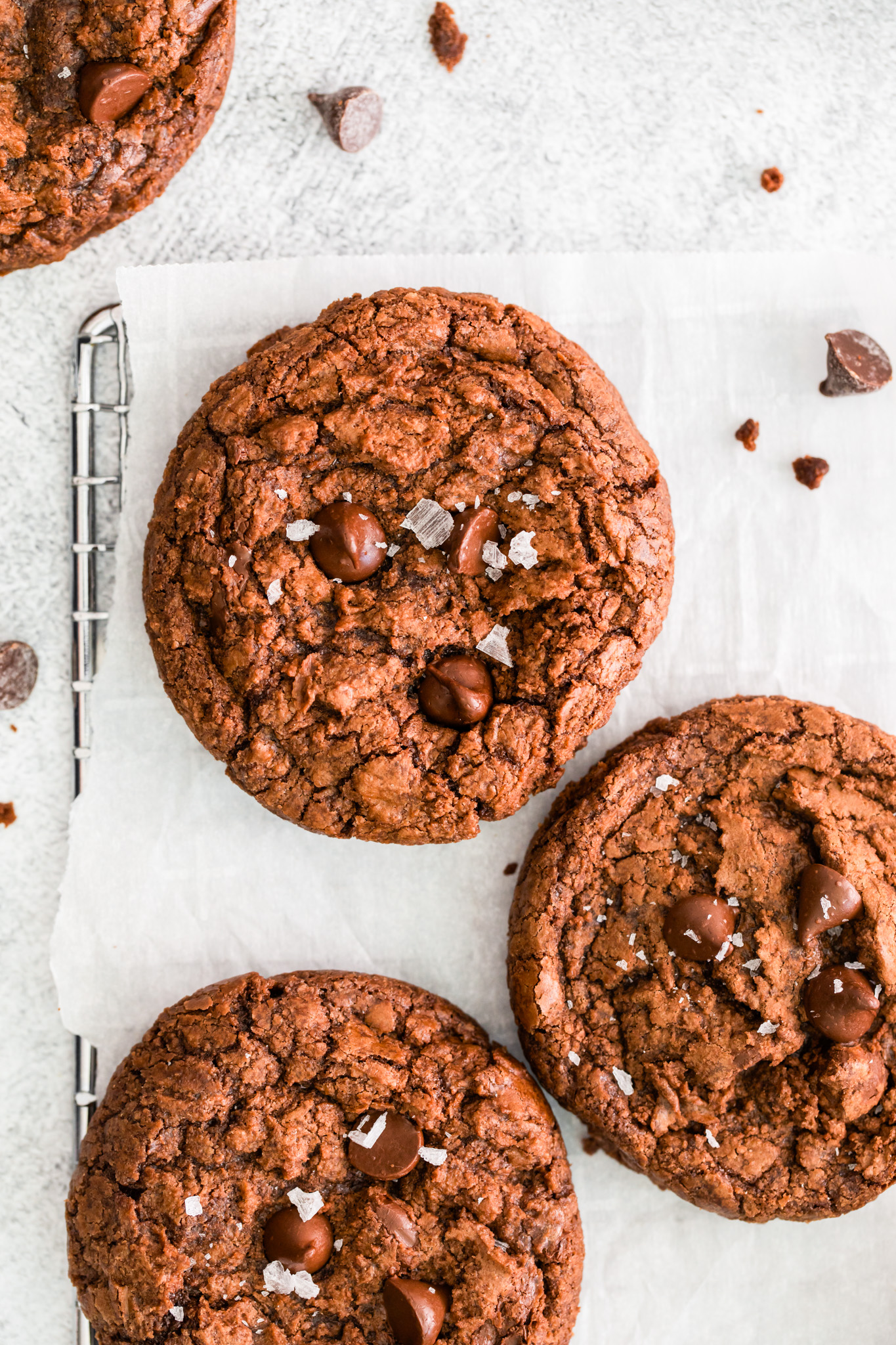 cookies on cooling rack